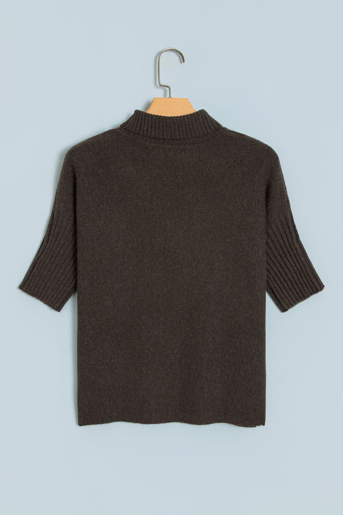 Ribbed Trim High Neck Short Sleeve Sweater