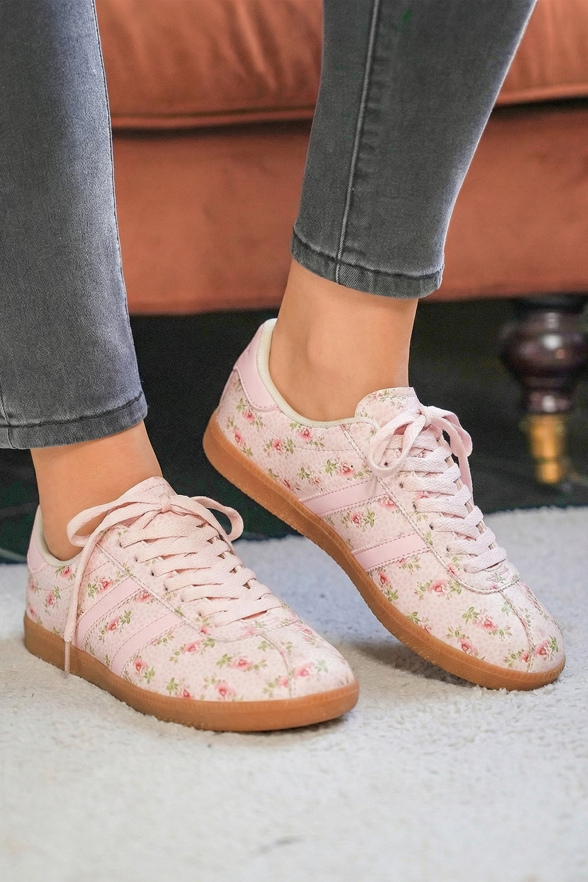 Floral Print Lace-up Shoes