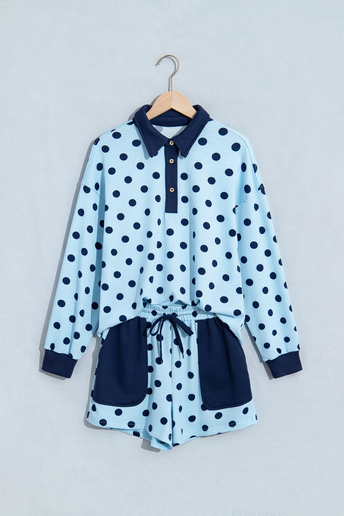 Polka Dot Drop Shoulder Loose Pullover Patch Pocket Shorts Set
